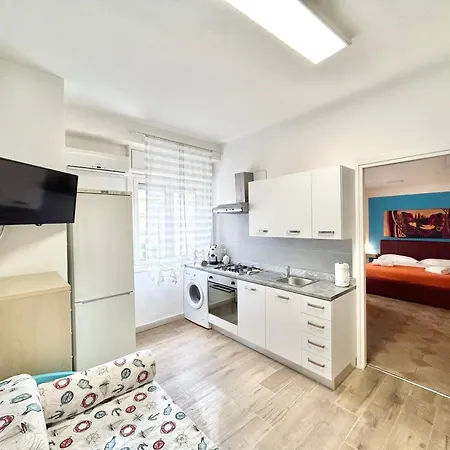 Elena Apartment *